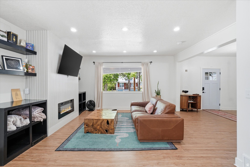 1759 S WEST TEMPLE Salt Lake City, UT 84115