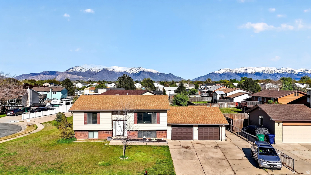 5592 S 3975 W Roy, UT 84067