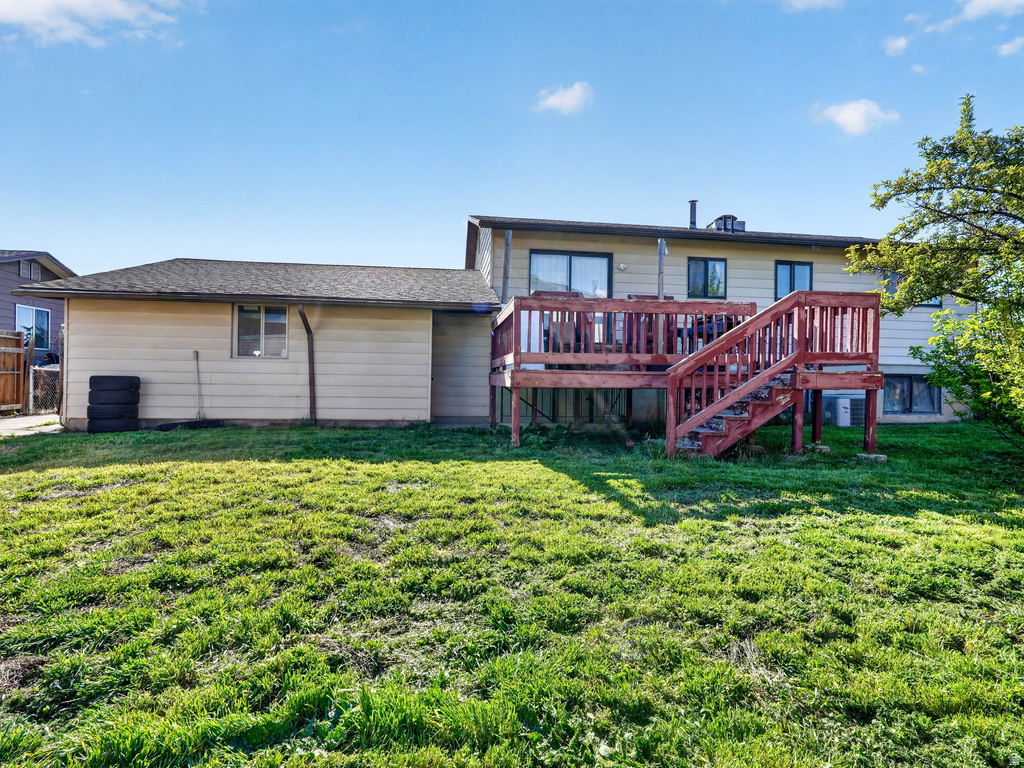 5592 S 3975 W Roy, UT 84067