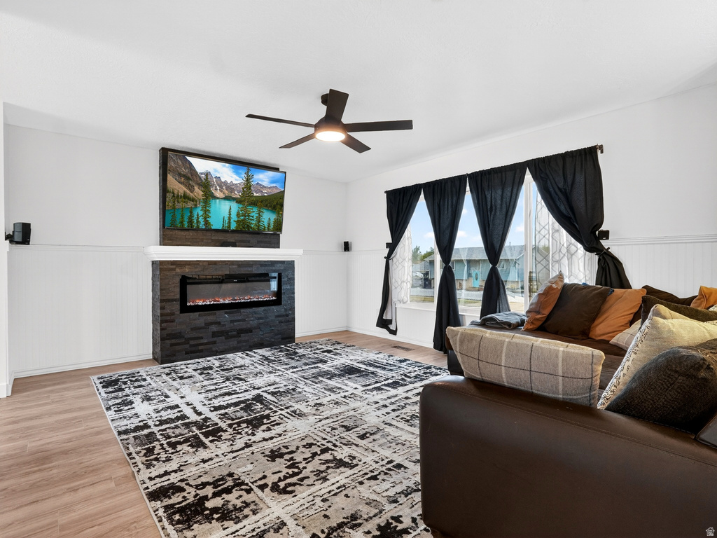 5592 S 3975 W Roy, UT 84067