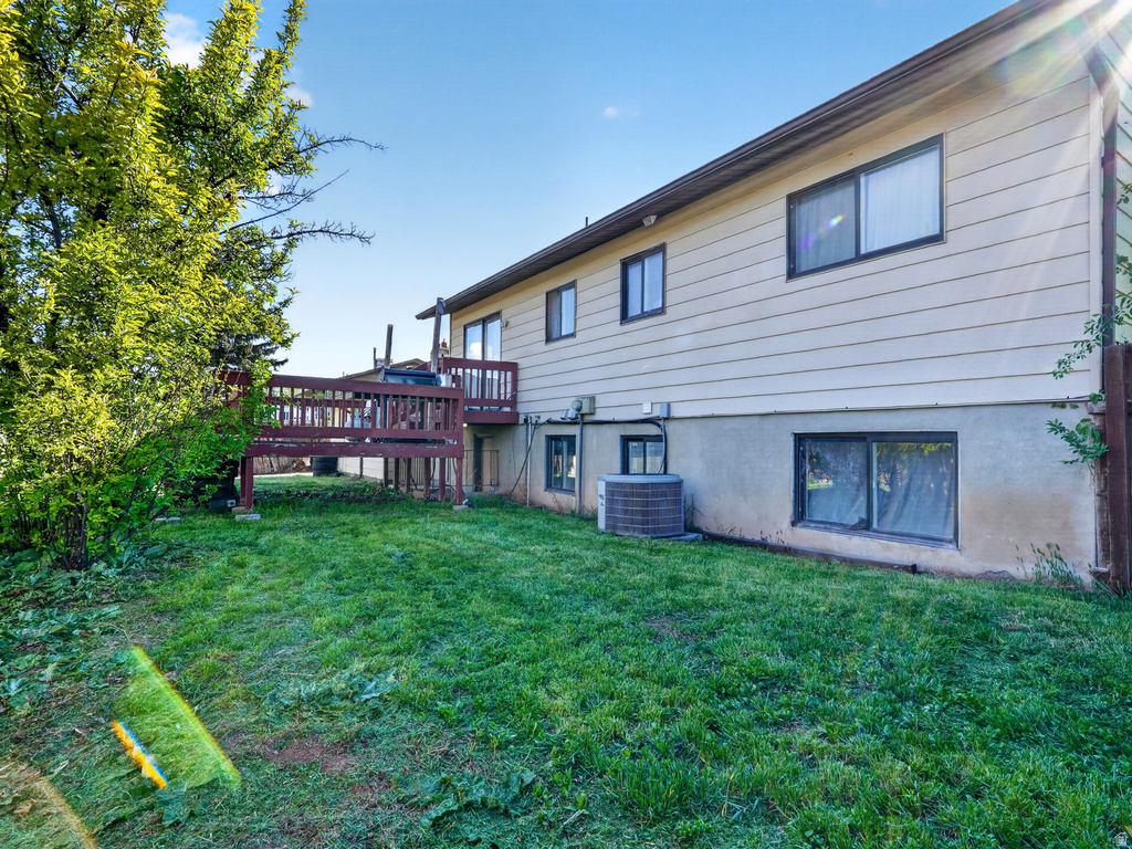 5592 S 3975 W Roy, UT 84067