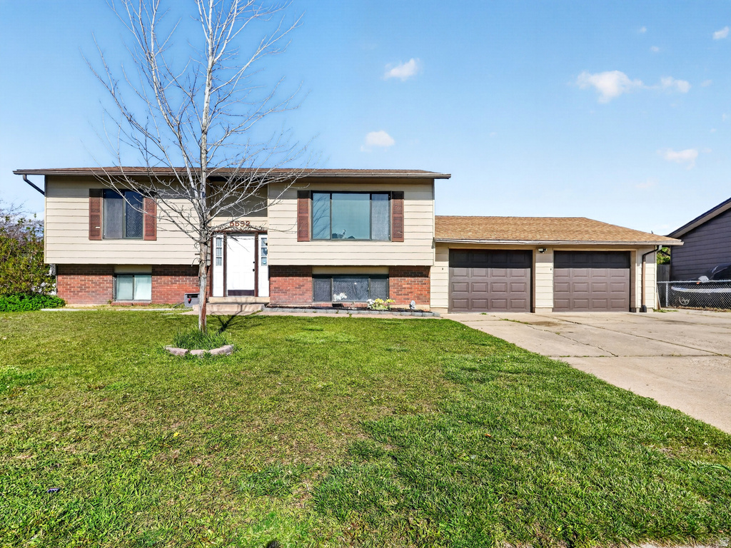 5592 S 3975 W Roy, UT 84067