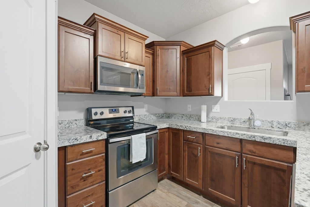 1821 N CREST RD #O-1821 Saratoga Springs, UT 84045