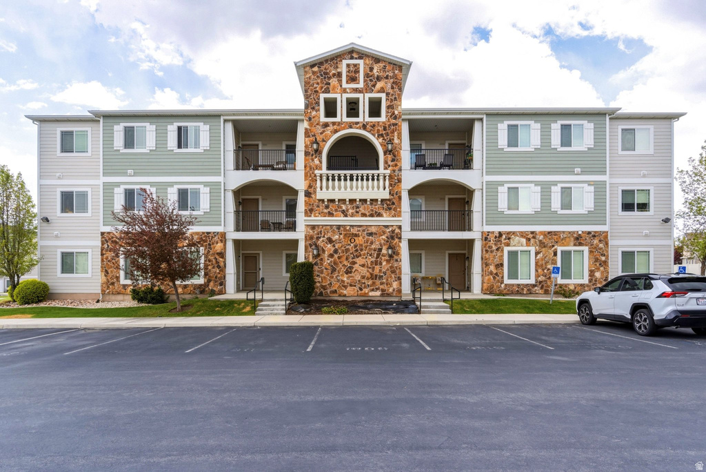 1821 N CREST RD #O-1821 Saratoga Springs, UT 84045