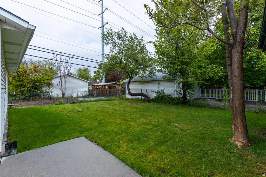 657 N COLORADO ST Salt Lake City, UT 84116