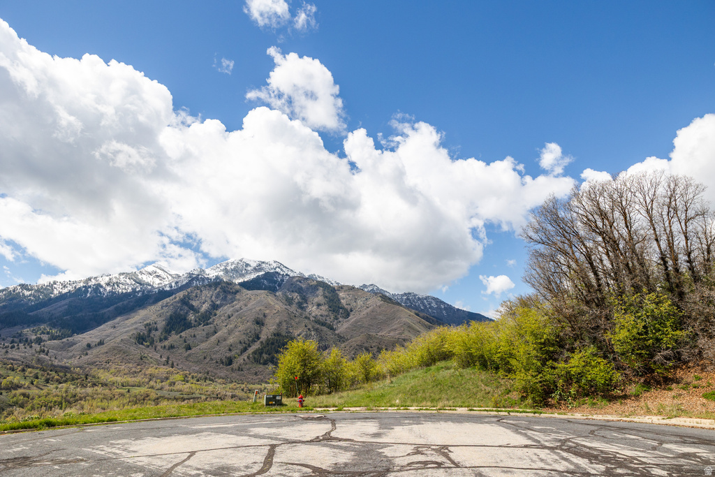 5921  RIVER CIR Mountain Green, UT 84050