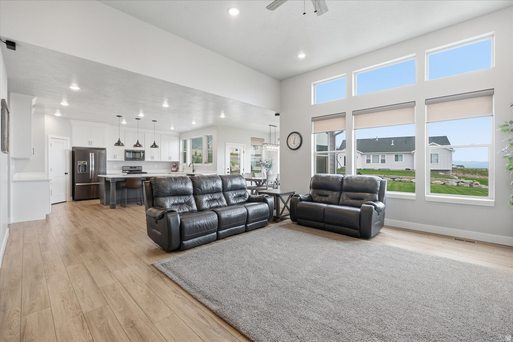 1034 E 50 N Hyde Park, UT 84318