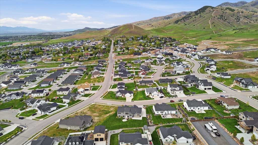 1034 E 50 N Hyde Park, UT 84318