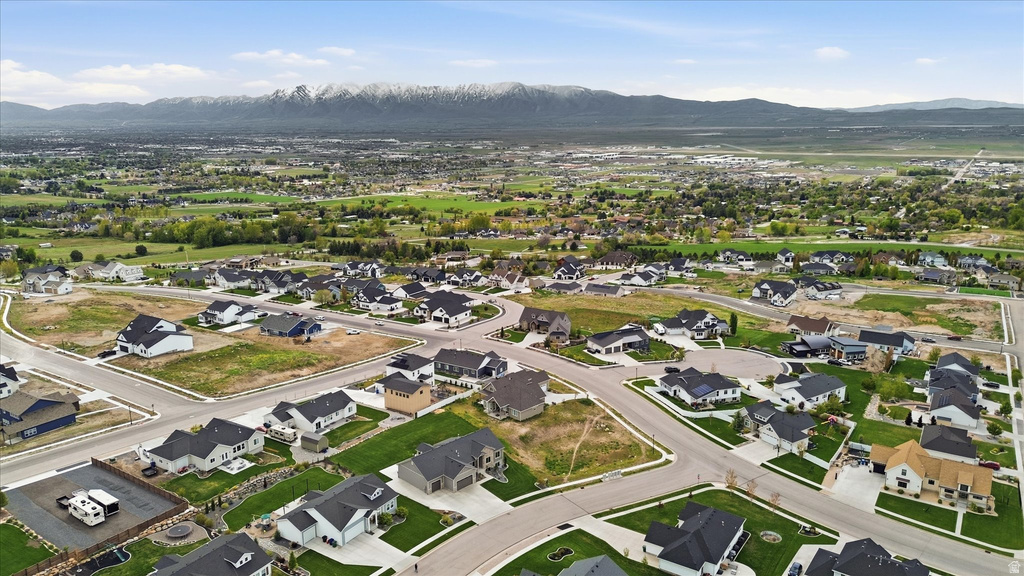 1034 E 50 N Hyde Park, UT 84318