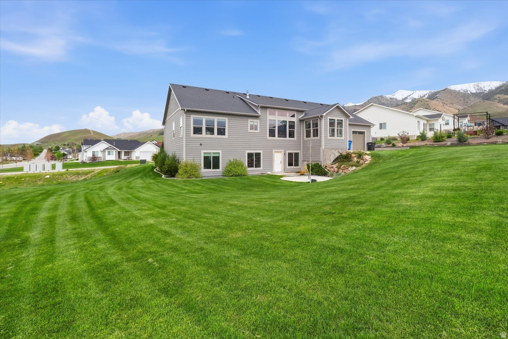 1034 E 50 N Hyde Park, UT 84318