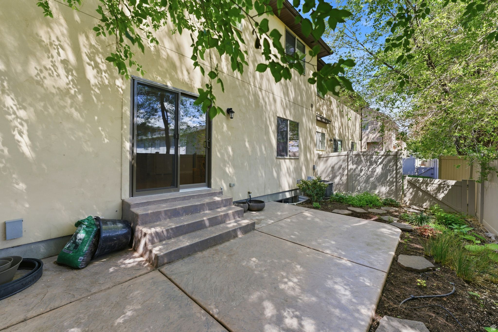 7235 S VIANSA CT Midvale, UT 84047