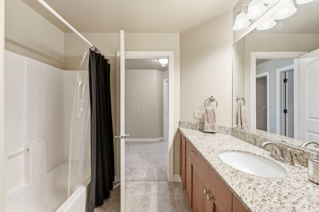 7235 S VIANSA CT Midvale, UT 84047