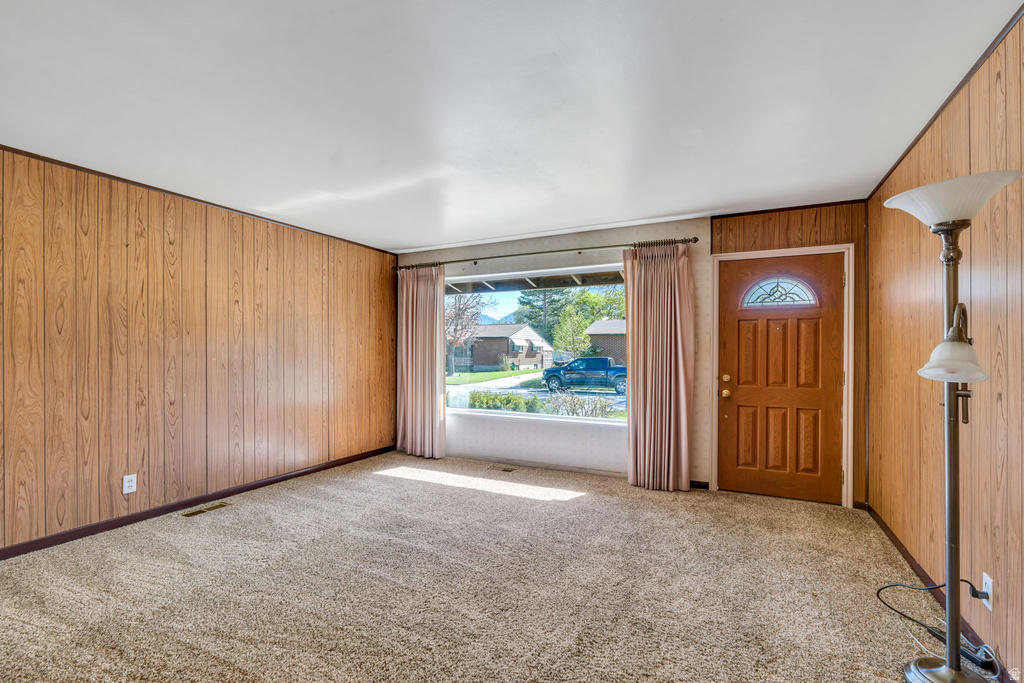 9768 S GARNET DR Sandy, UT 84094