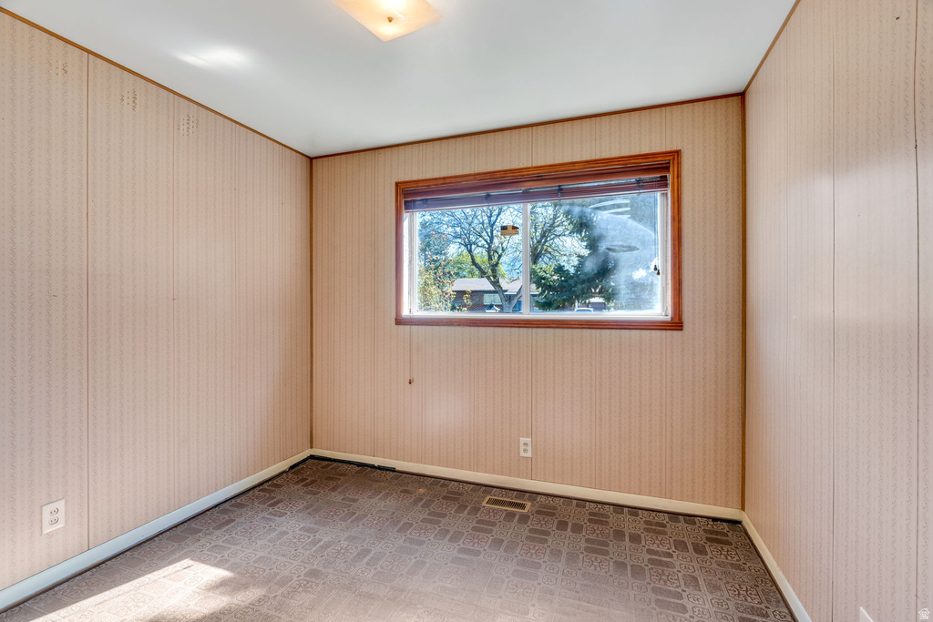 9768 S GARNET DR Sandy, UT 84094