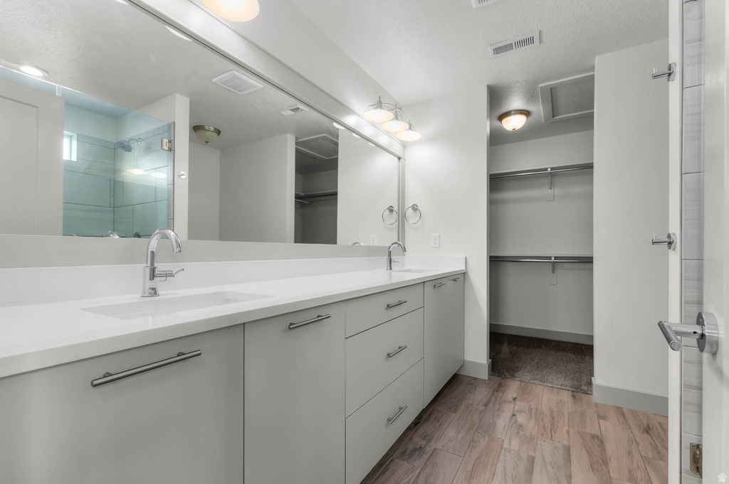 272 E KIRSTEN LN North Salt Lake, UT 84054