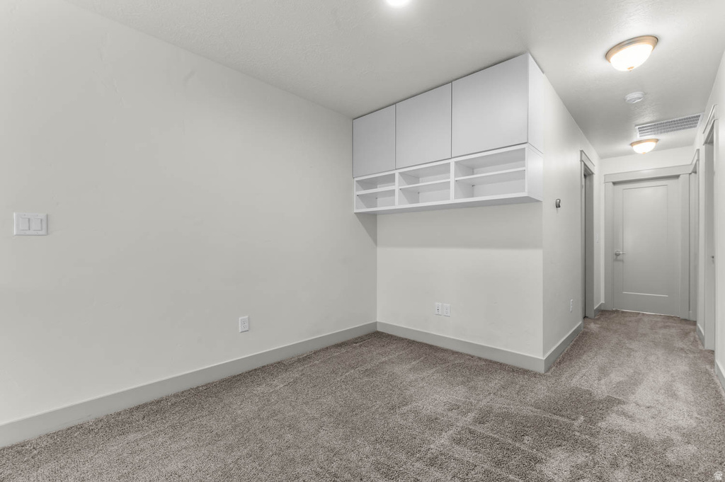 272 E KIRSTEN LN North Salt Lake, UT 84054