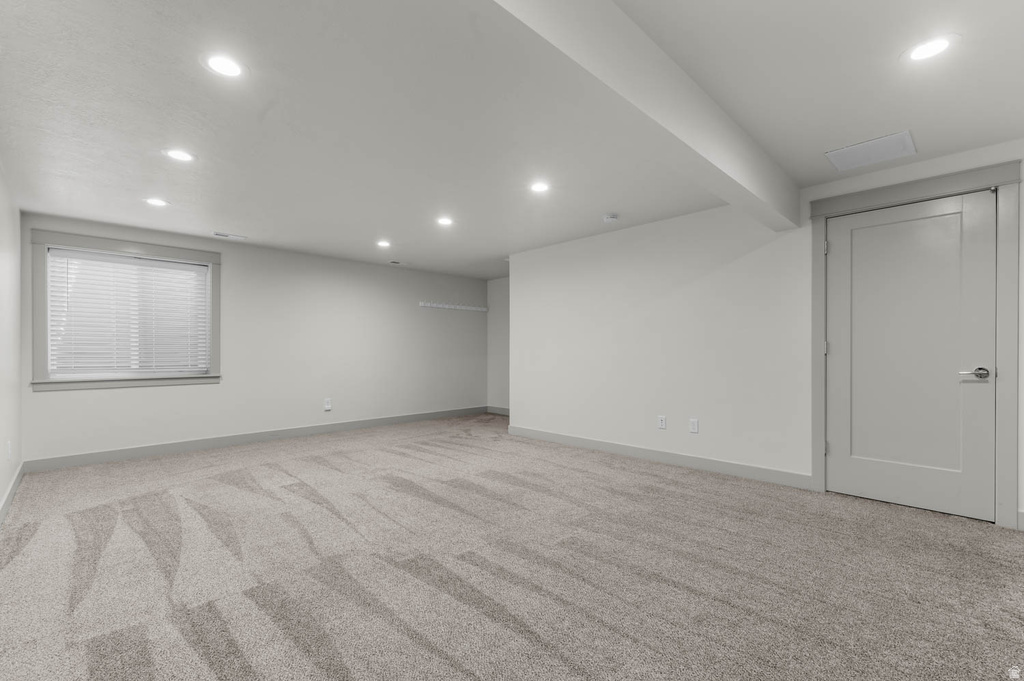 272 E KIRSTEN LN North Salt Lake, UT 84054