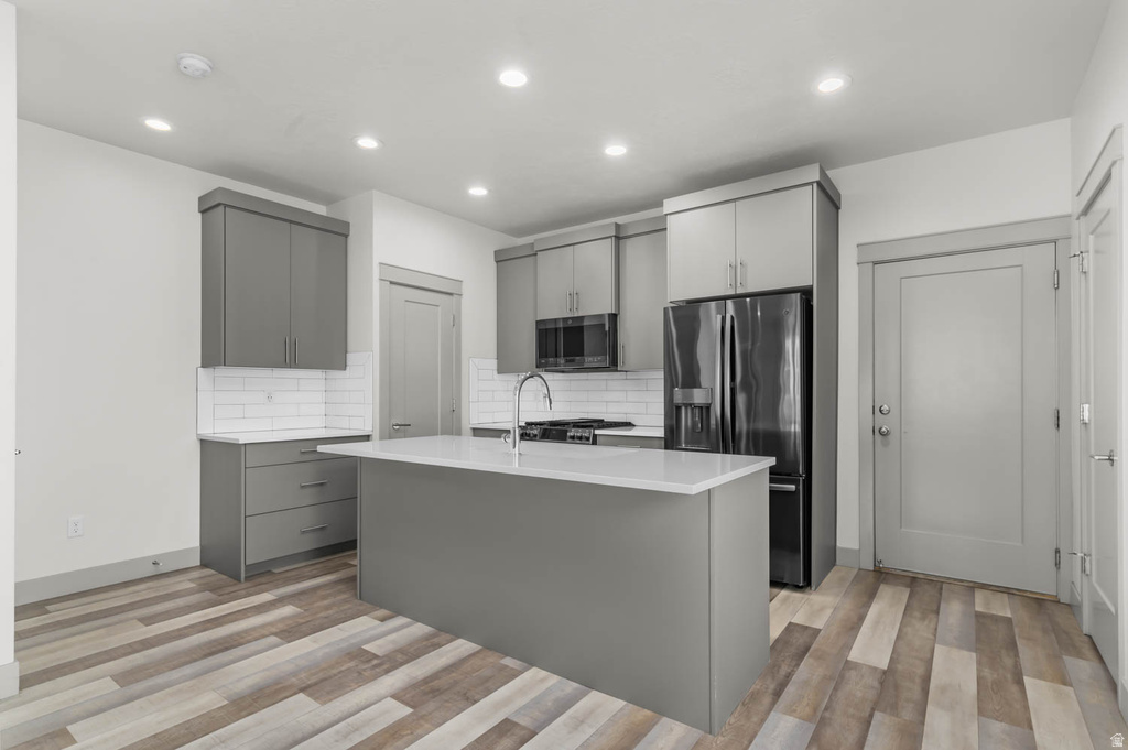 272 E KIRSTEN LN North Salt Lake, UT 84054