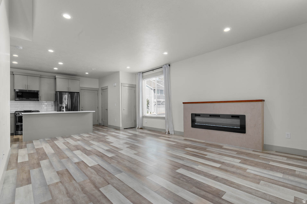 272 E KIRSTEN LN North Salt Lake, UT 84054