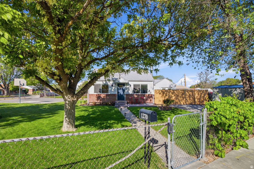 1270 S STEWART ST Salt Lake City, UT 84104