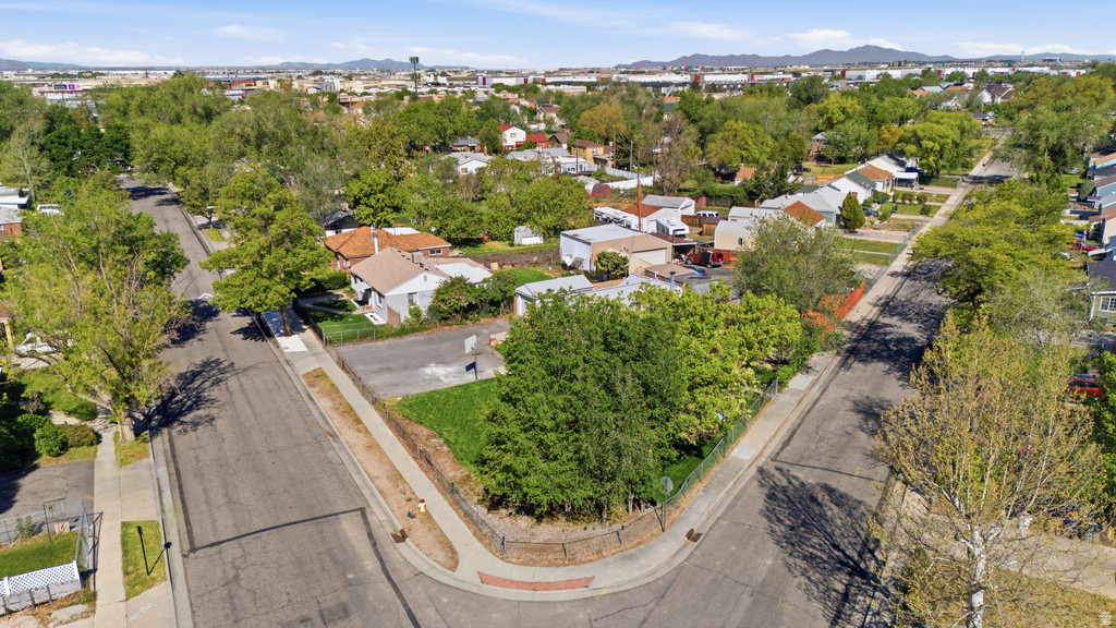 1270 S STEWART ST Salt Lake City, UT 84104