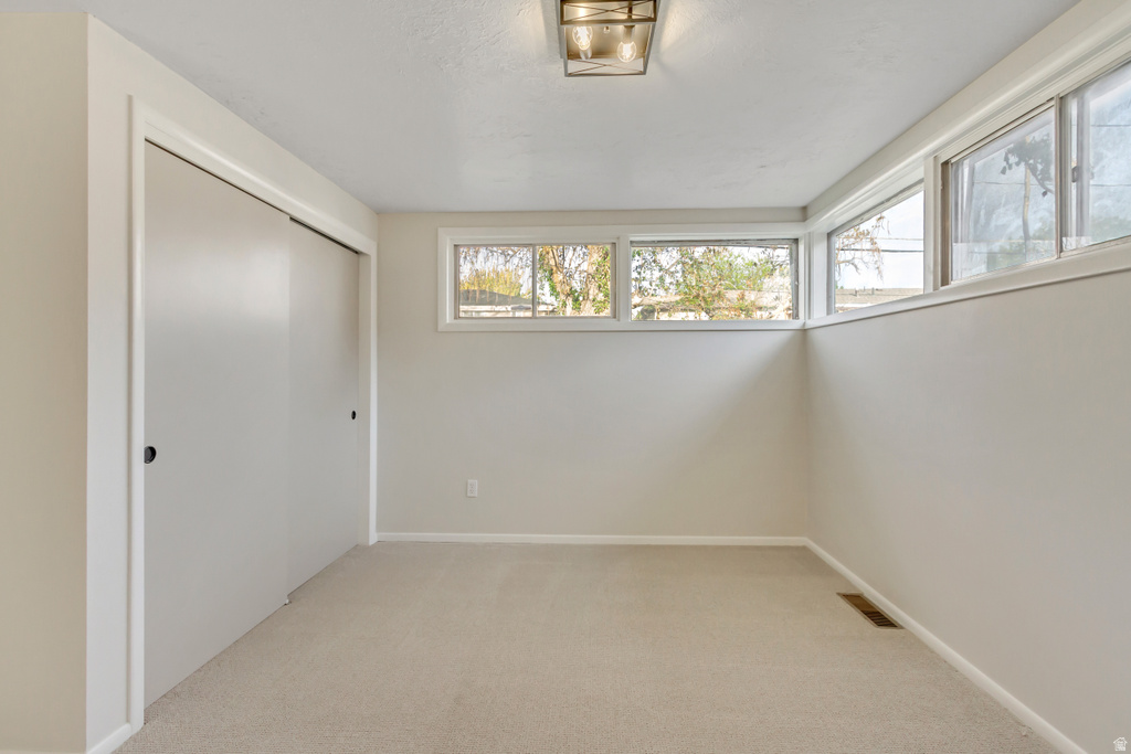 1619 S 700 W Woods Cross, UT 84087