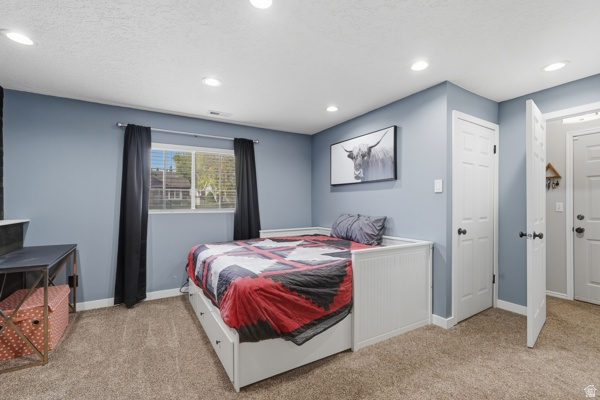 492 W 180 N Clearfield, UT 84015