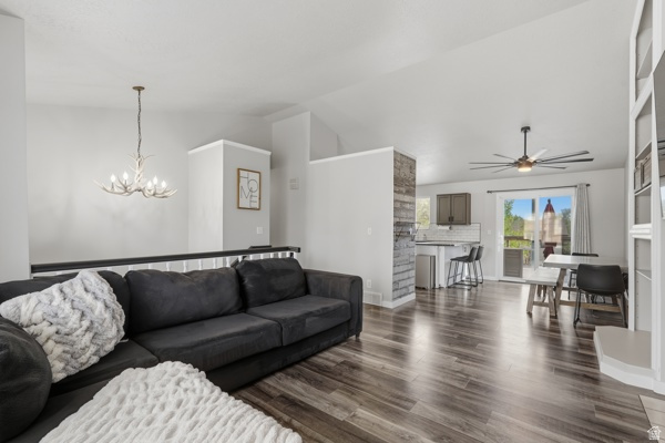 492 W 180 N Clearfield, UT 84015