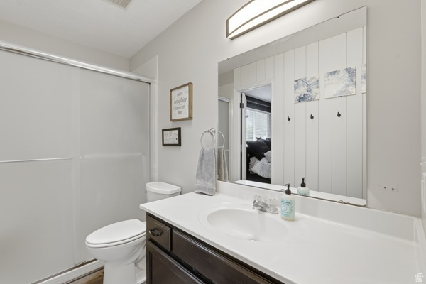 492 W 180 N Clearfield, UT 84015