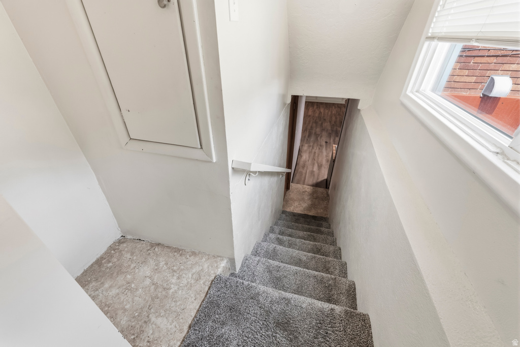 1365 E 21 ST FALS Ogden, UT 84403
