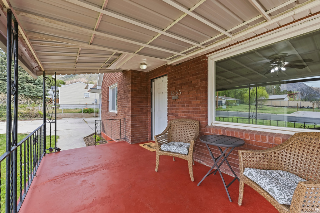 1365 E 21 ST FALS Ogden, UT 84403