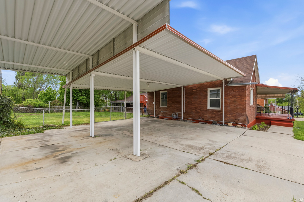 1365 E 21 ST FALS Ogden, UT 84403
