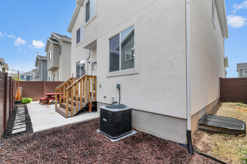 437 E 280 N Vineyard, UT 84059