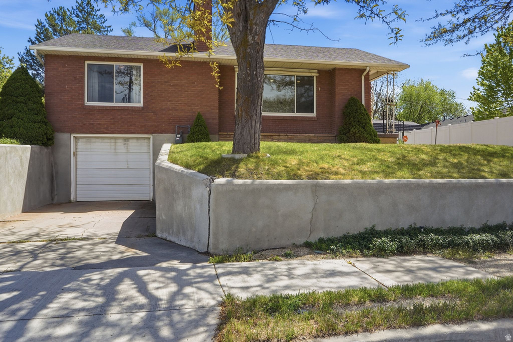 620 N CENTER ST Lehi, UT 84043