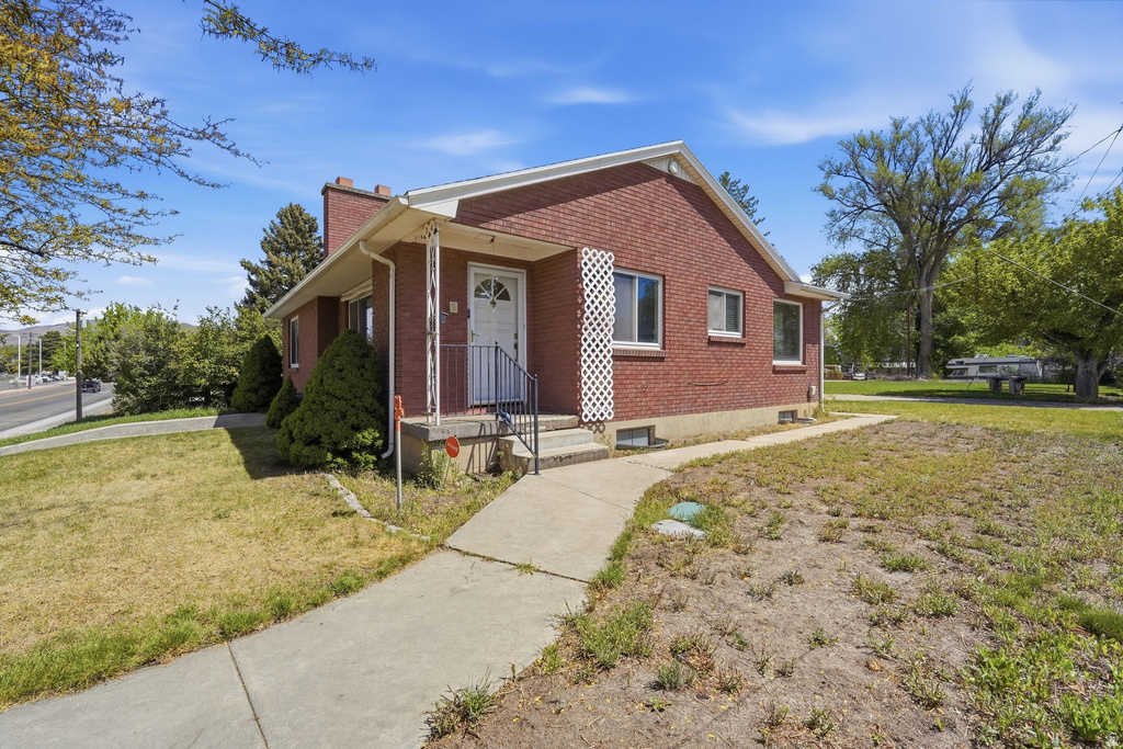 620 N CENTER ST Lehi, UT 84043