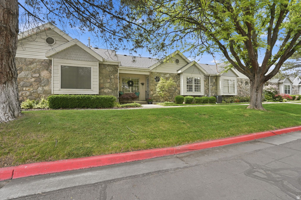 4481 S NEW VINTAGE CT Salt Lake City, UT 84124