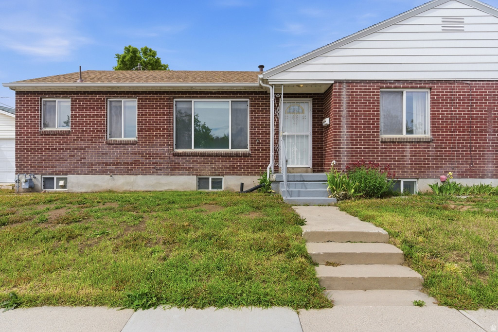 1645 E 2700 S Salt Lake City, UT 84106