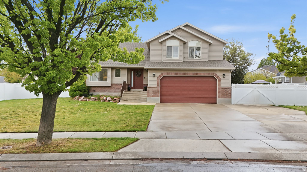 4975 W MCGINNIS LN West Jordan, UT 84081