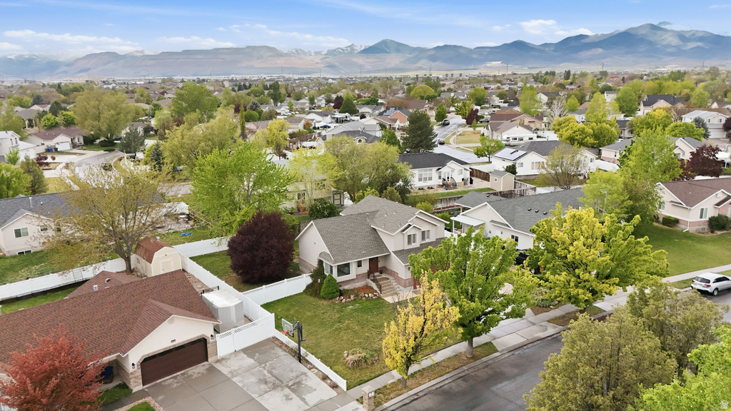 4975 W MCGINNIS LN West Jordan, UT 84081