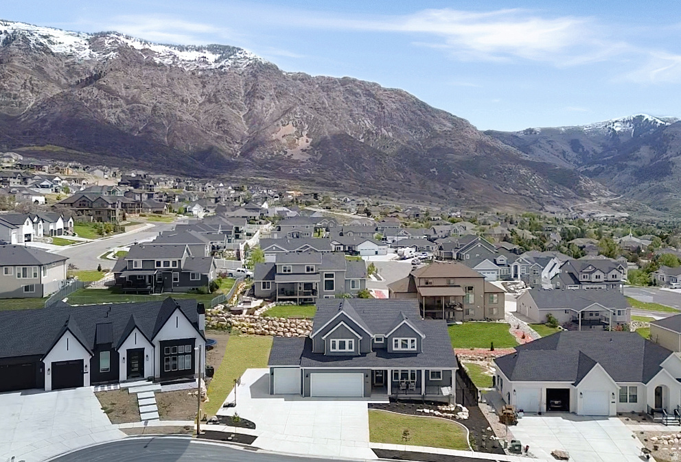 3670 N GOODLIFE LN North Ogden, UT 84414
