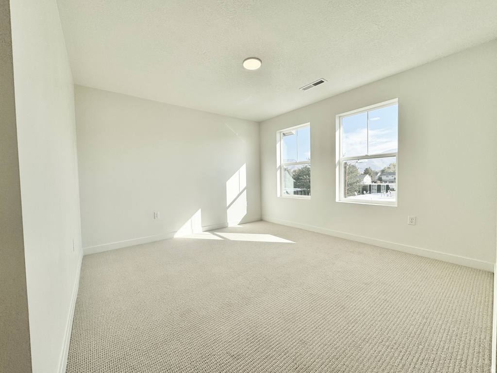 1650 N MAIN ST Layton, UT 84041
