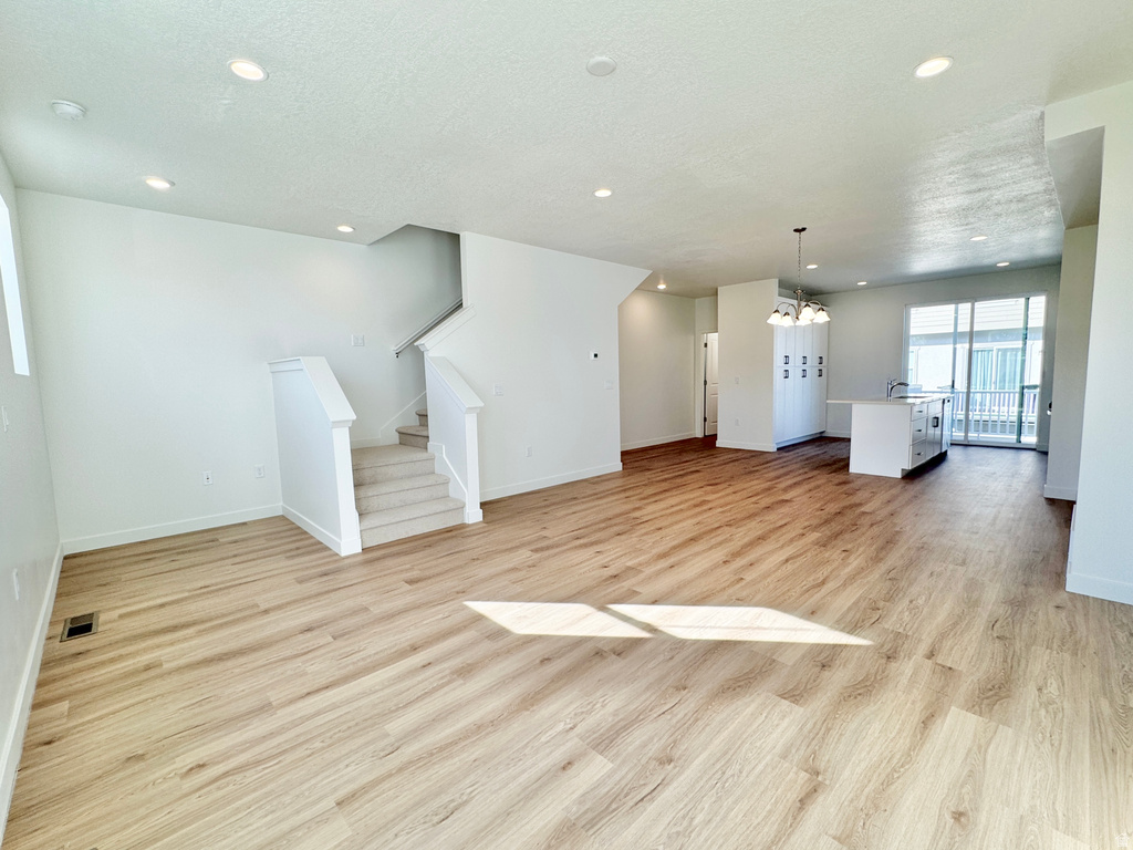 1650 N MAIN ST Layton, UT 84041