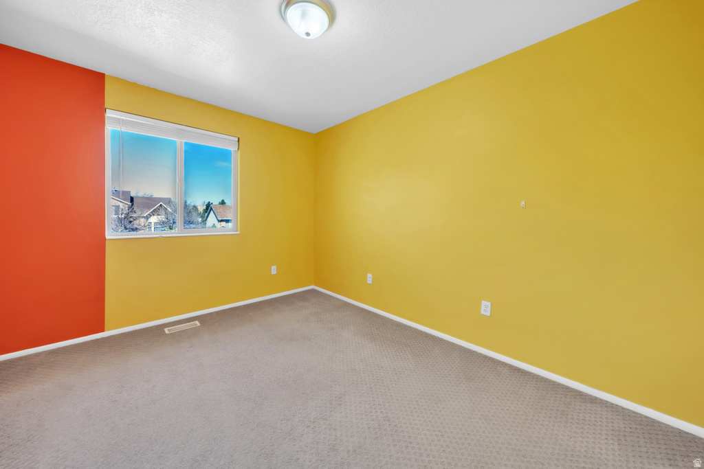 1052 N 1000 E Layton, UT 84040