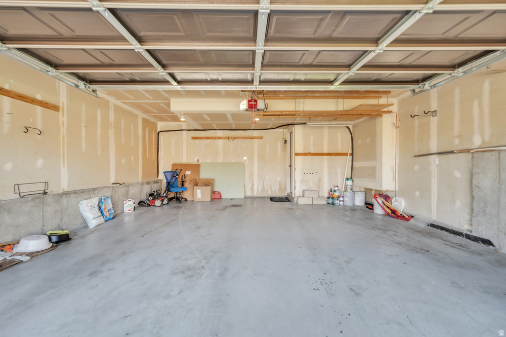1052 N 1000 E Layton, UT 84040