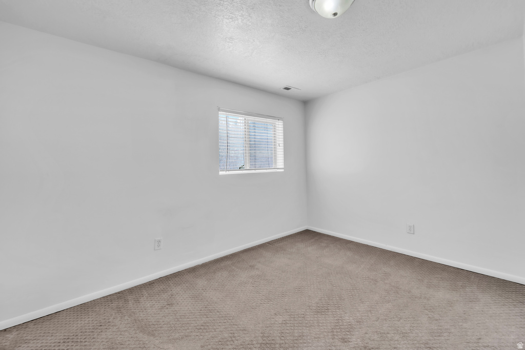 1052 N 1000 E Layton, UT 84040