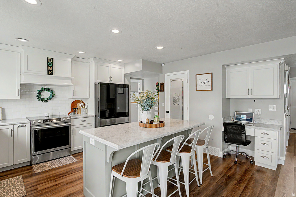 8233 S CREEKWOOD CIR West Jordan, UT 84088