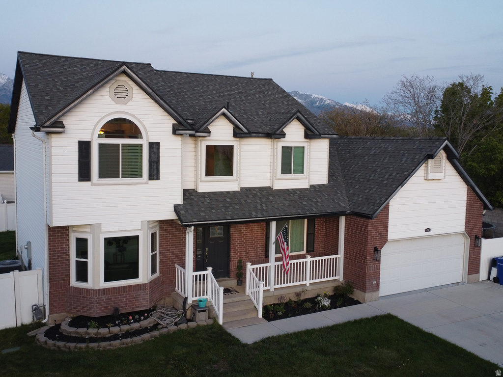 8233 S CREEKWOOD CIR West Jordan, UT 84088