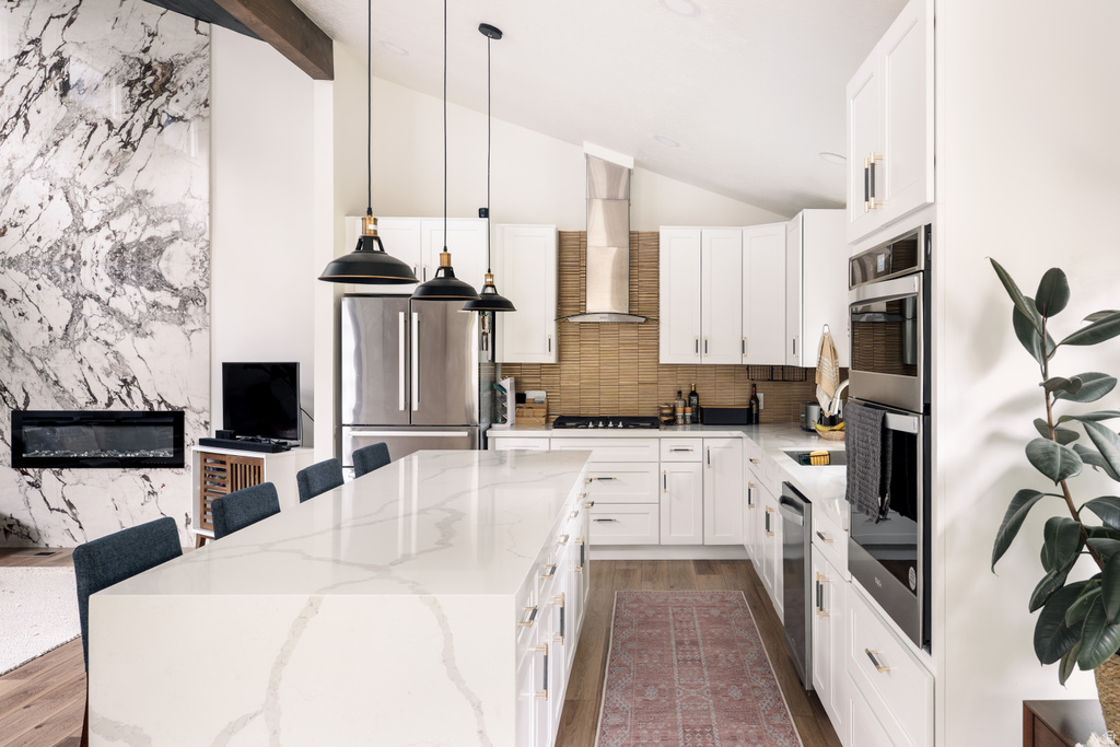 2244 E E LAMBOURNE AVE Salt Lake City, UT 84109