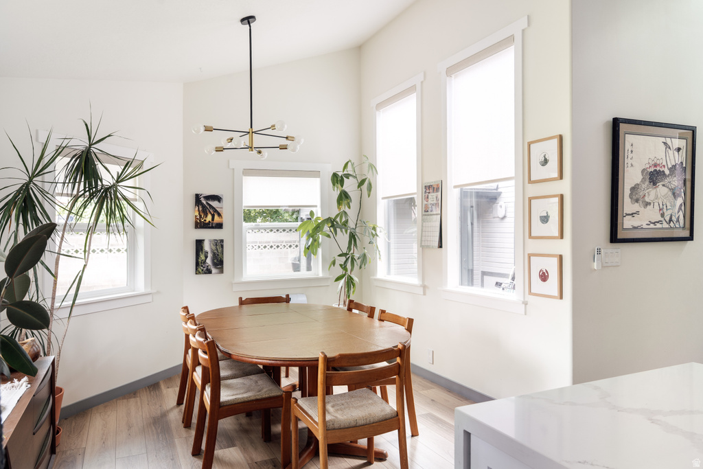 2244 E E LAMBOURNE AVE Salt Lake City, UT 84109