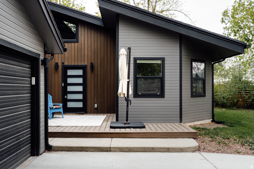 2244 E E LAMBOURNE AVE Salt Lake City, UT 84109